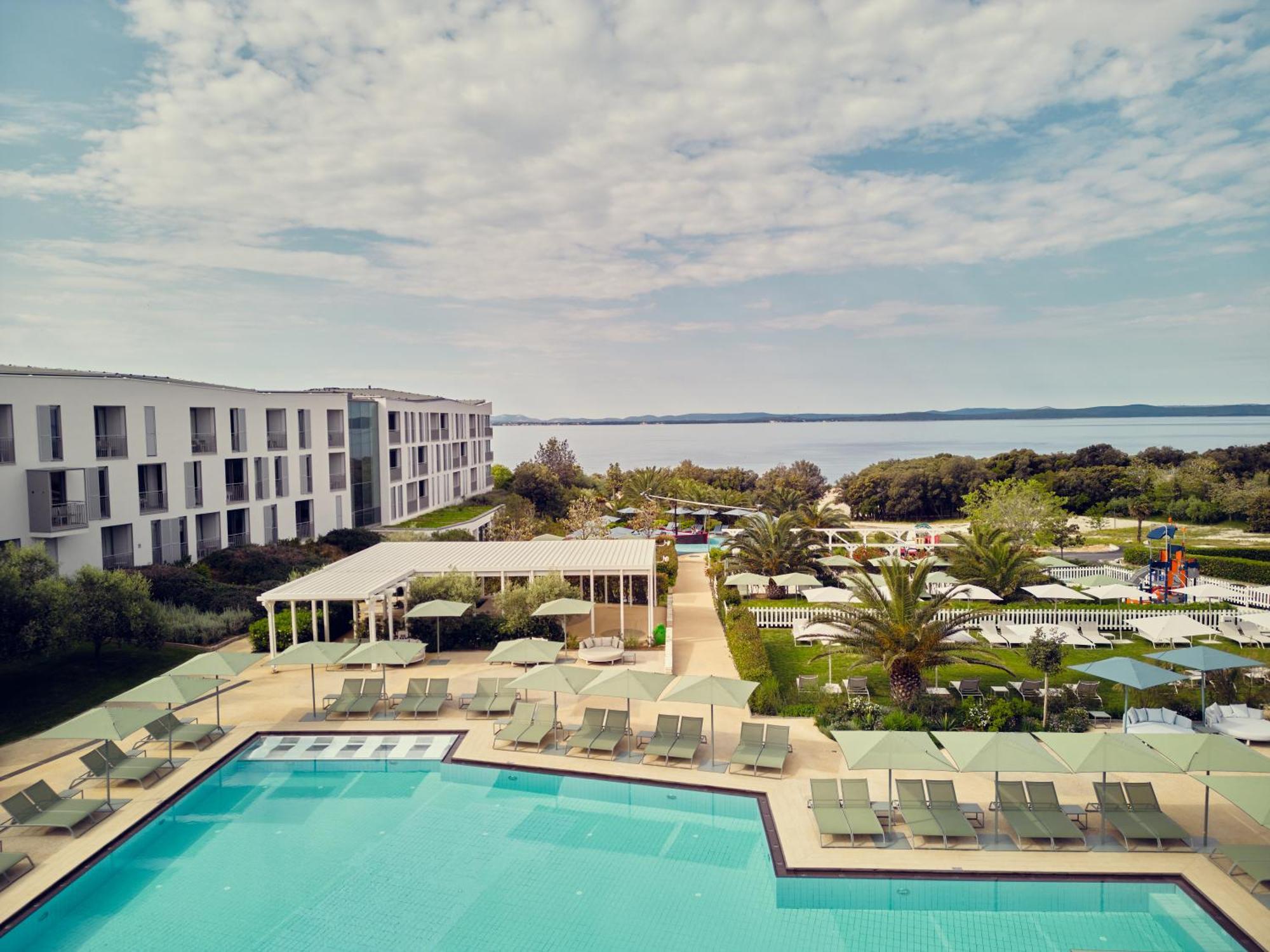 Falkensteiner Family Hotel Diadora Petrčane Dış mekan fotoğraf View of the resort