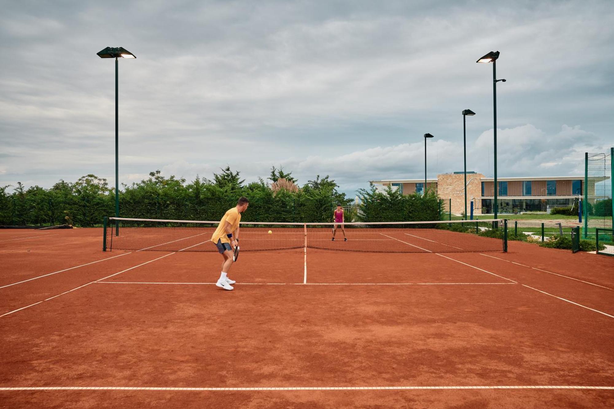 Falkensteiner Family Hotel Diadora Petrčane Dış mekan fotoğraf Tennis