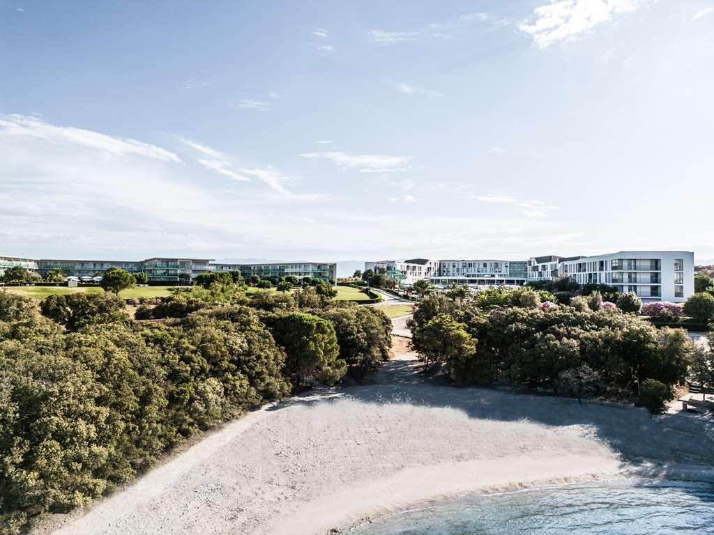 Falkensteiner Family Hotel Diadora Petrčane Dış mekan fotoğraf The proposed residential development at Hobson Bay